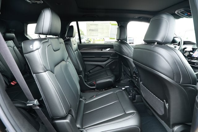 2026 Jeep Grand Cherokee GRAND CHEROKEE L LIMITED 4X2