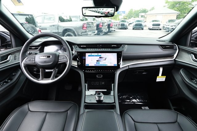 2026 Jeep Grand Cherokee GRAND CHEROKEE L LIMITED 4X2