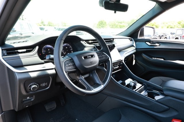 2026 Jeep Grand Cherokee GRAND CHEROKEE L LAREDO X 4X4