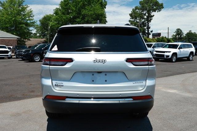 2026 Jeep Grand Cherokee GRAND CHEROKEE L LAREDO X 4X4