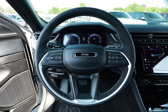 2026 Jeep Grand Cherokee GRAND CHEROKEE L LAREDO 4X4