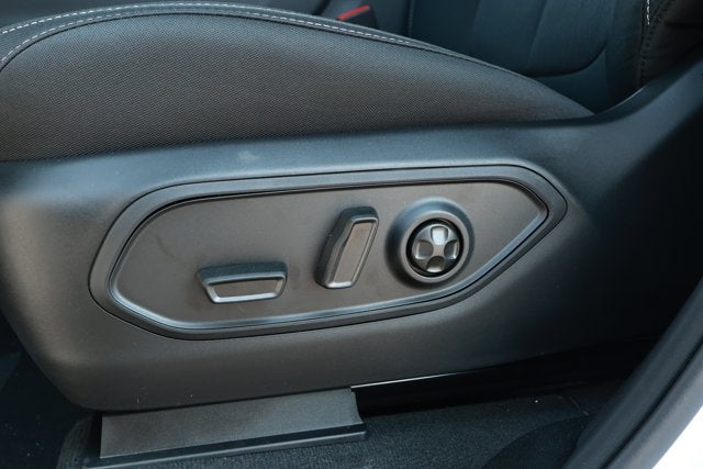 2026 Jeep Grand Cherokee GRAND CHEROKEE L LAREDO 4X4