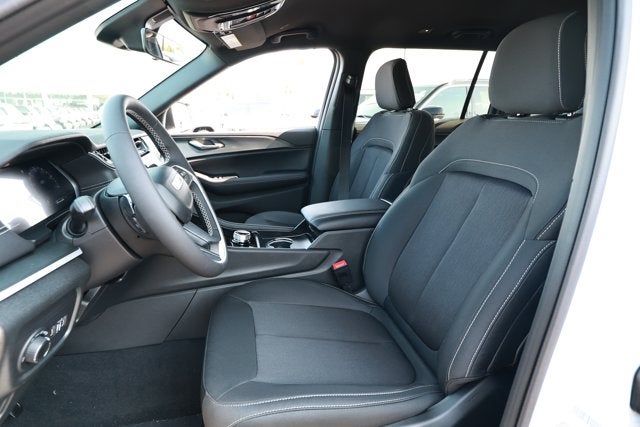 2026 Jeep Grand Cherokee GRAND CHEROKEE L LAREDO 4X4