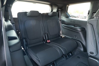 2026 Jeep Grand Cherokee GRAND CHEROKEE L LAREDO 4X4