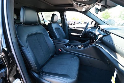 2026 Jeep Grand Cherokee GRAND CHEROKEE L LAREDO ALTITUDE 4X4