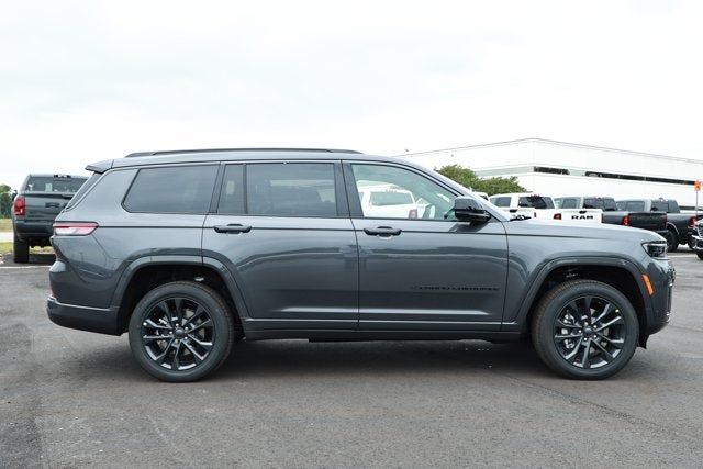 2026 Jeep Grand Cherokee GRAND CHEROKEE L LIMITED RESERVE 4X4