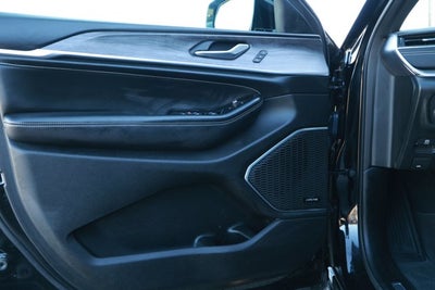 2023 Jeep Grand Cherokee L Overland 4x4