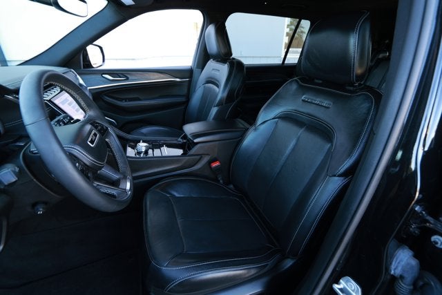 2023 Jeep Grand Cherokee L Overland 4x4