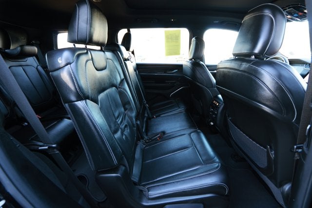 2023 Jeep Grand Cherokee L Overland 4x4