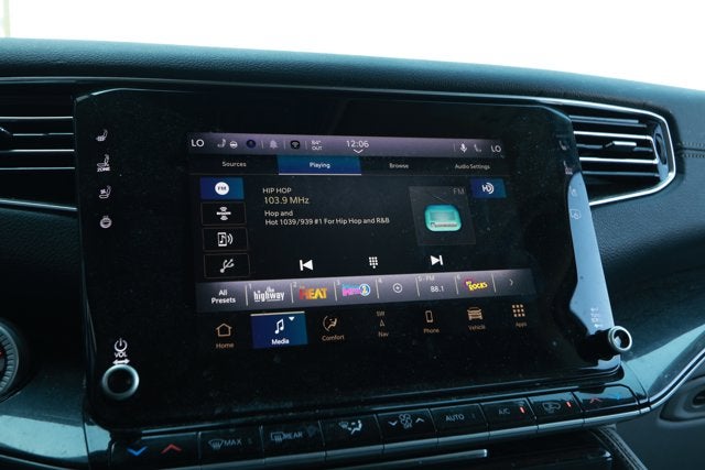 2024 Jeep Wagoneer L 4DR 2WD