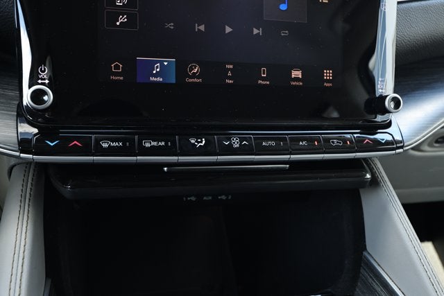 2024 Jeep Wagoneer L Series II 4x2