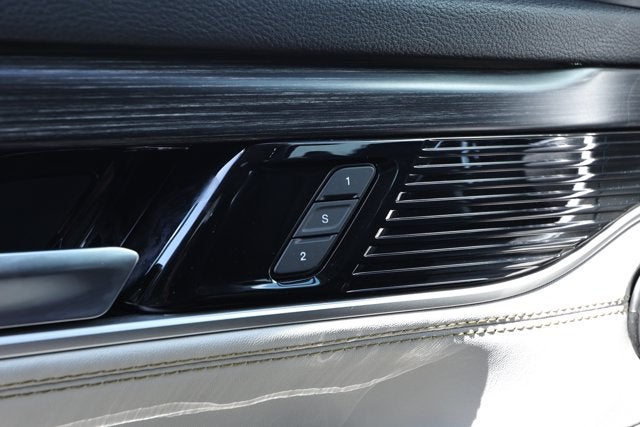 2024 Jeep Wagoneer L Series II 4x2