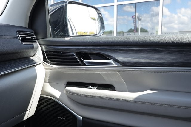2024 Jeep Wagoneer L Series II 4x2