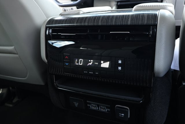 2024 Jeep Wagoneer L Series II 4x2