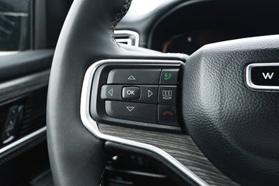 2024 Jeep Wagoneer L Series II 4x2