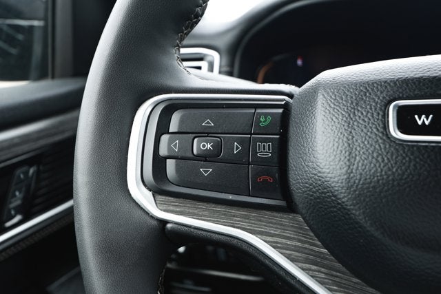 2024 Jeep Wagoneer L Series II 4x2