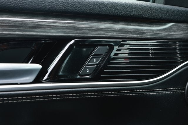 2024 Jeep Wagoneer L Series II 4x2