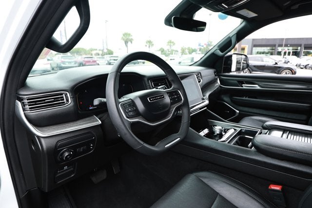 2024 Jeep Wagoneer L Series II 4x2