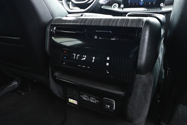 2024 Jeep Wagoneer L Series II 4x2