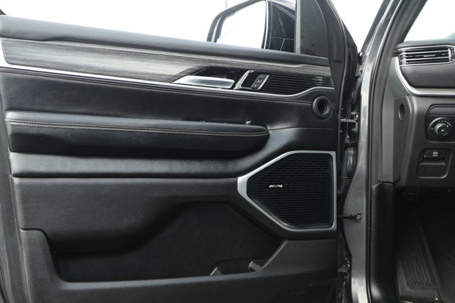 2024 Jeep Wagoneer L Series II 4x2