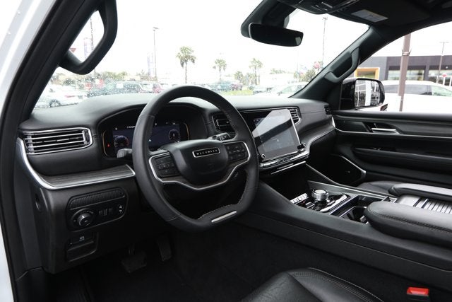 2023 Jeep Wagoneer L Series II 4x4