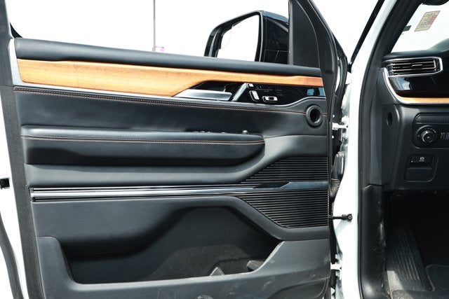 2024 Jeep Grand Wagoneer L Series III