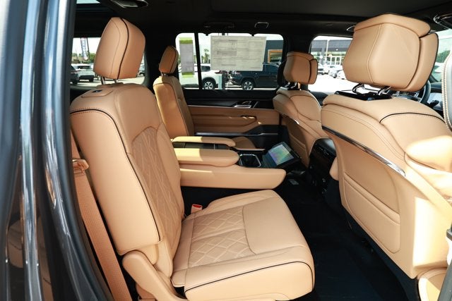 2026 Jeep Grand Wagoneer GRAND WAGONEER SUMMIT RESERVE 4X4