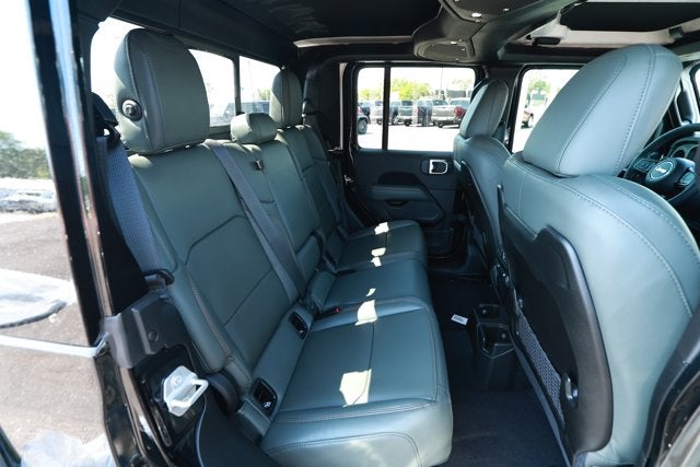2026 Jeep Gladiator GLADIATOR MOJAVE X 4X4