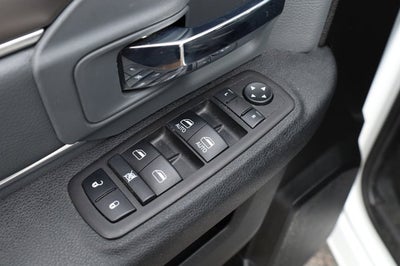 2024 RAM 1500 Classic SLT Quad Cab 4x2 6'4' Box