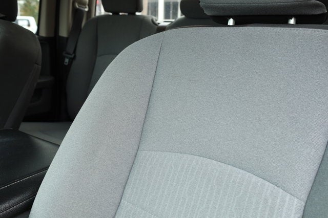 2024 RAM 1500 Classic SLT Quad Cab 4x2 6'4' Box