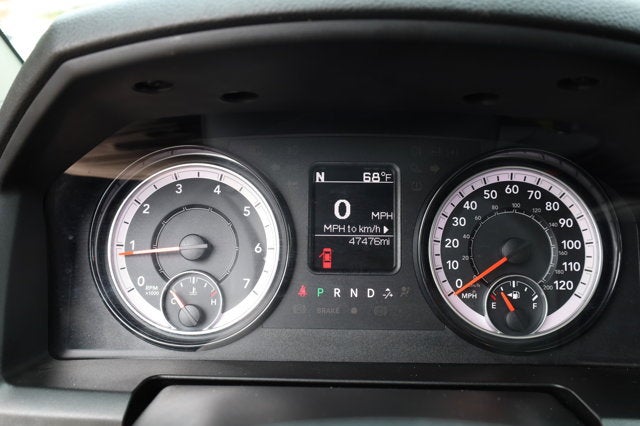 2024 RAM 1500 Classic SLT Quad Cab 4x2 6'4' Box