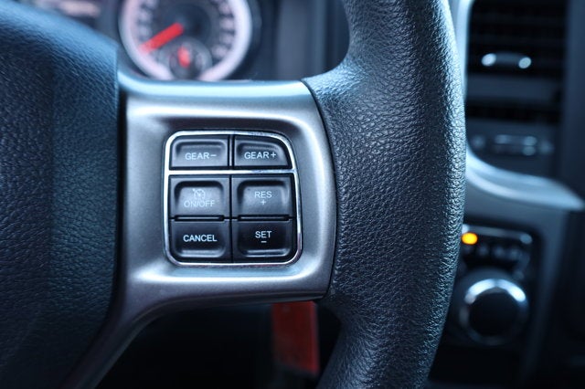 2024 RAM 1500 Classic SLT Quad Cab 4x2 6'4' Box