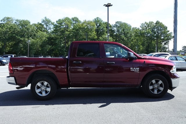 2022 RAM 1500 Classic SLT Crew Cab 4x2 5'7' Box
