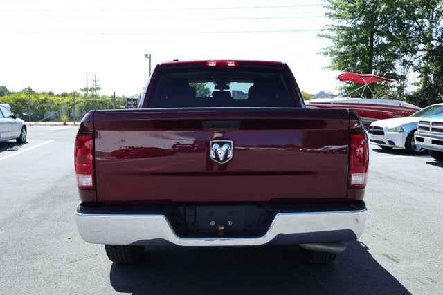 2022 RAM 1500 Classic SLT Crew Cab 4x2 5'7' Box