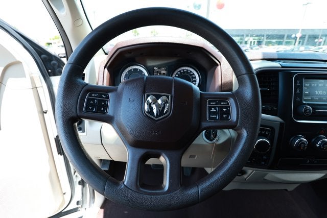 2020 RAM 1500 Classic SLT Crew Cab 4x4 6'4' Box