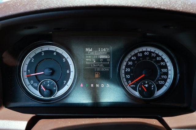 2020 RAM 1500 Classic SLT Crew Cab 4x4 6'4' Box