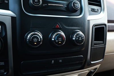 2020 RAM 1500 Classic SLT Crew Cab 4x4 6'4' Box