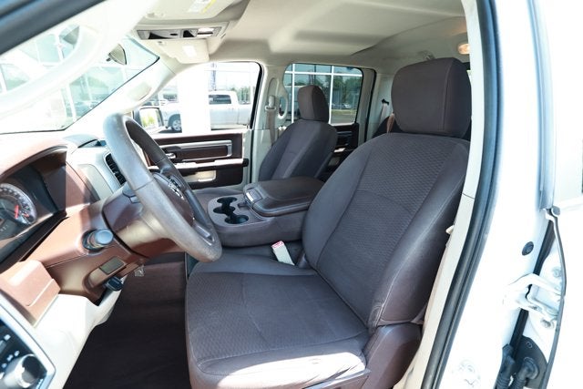 2020 RAM 1500 Classic SLT Crew Cab 4x4 6'4' Box