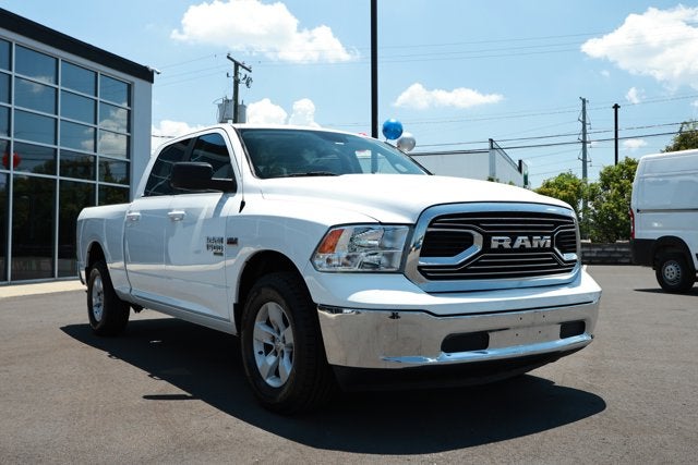 2020 RAM 1500 Classic SLT Crew Cab 4x4 6'4' Box