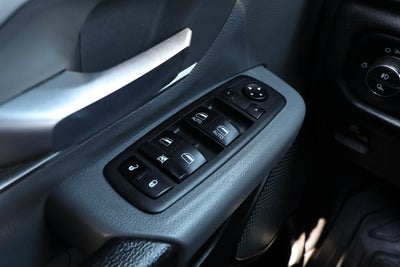 2022 RAM 1500 Big Horn Quad Cab 4x2 6'4' Box