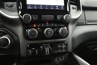 2022 RAM 1500 Big Horn Quad Cab 4x2 6'4' Box