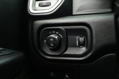 2022 RAM 1500 Big Horn Crew Cab 4x2 5'7' Box