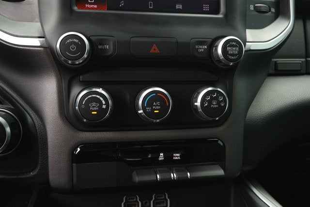 2022 RAM 1500 Big Horn Crew Cab 4x2 5'7' Box