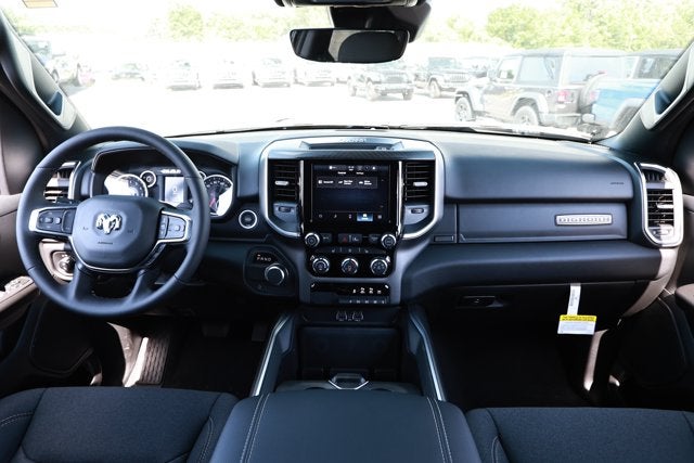 2026 RAM Ram 1500 RAM 1500 BIG HORN CREW CAB 4X2 5'7' BOX