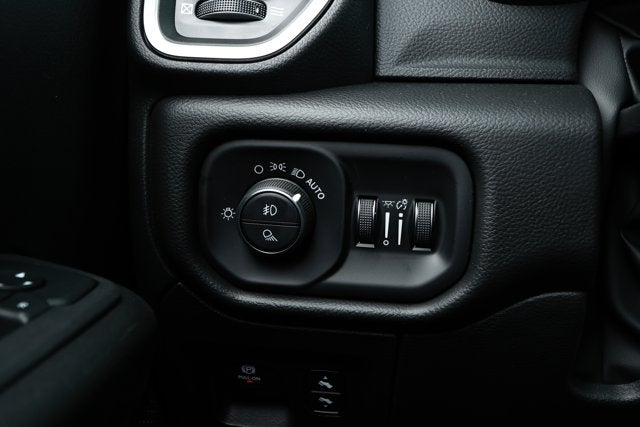 2026 RAM Ram 1500 RAM 1500 BIG HORN CREW CAB 4X2 5'7' BOX