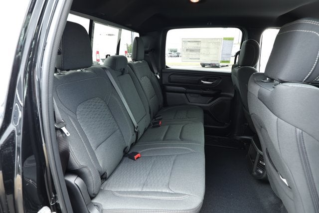 2026 RAM Ram 1500 RAM 1500 TRADESMAN CREW CAB 4X2 5'7' BOX