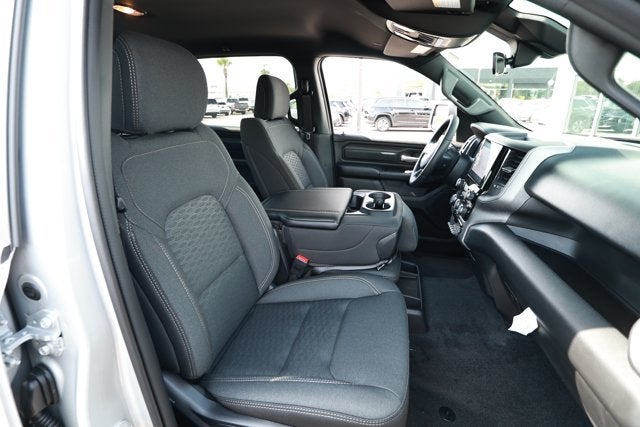 2026 RAM 1500 RAM 1500 TRADESMAN CREW CAB 4X2 5'7' BOX