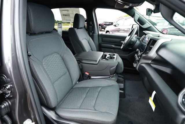 2026 RAM Ram 1500 RAM 1500 EXPRESS CREW CAB 4X2 5'7' BOX