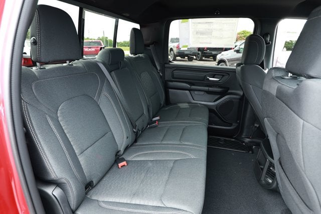2026 RAM Ram 1500 RAM 1500 EXPRESS CREW CAB 4X2 5'7' BOX