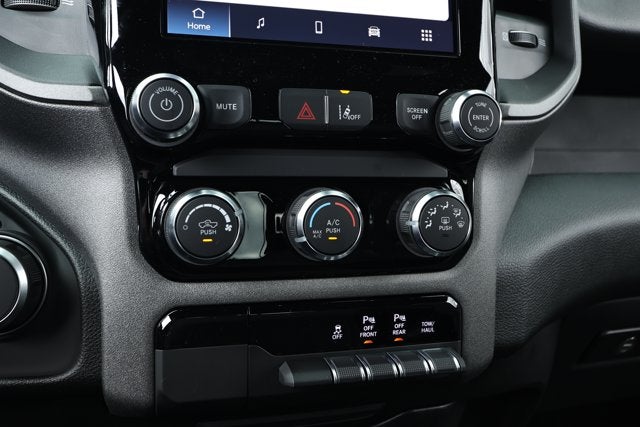 2026 RAM Ram 1500 RAM 1500 TRADESMAN CREW CAB 4X2 5'7' BOX